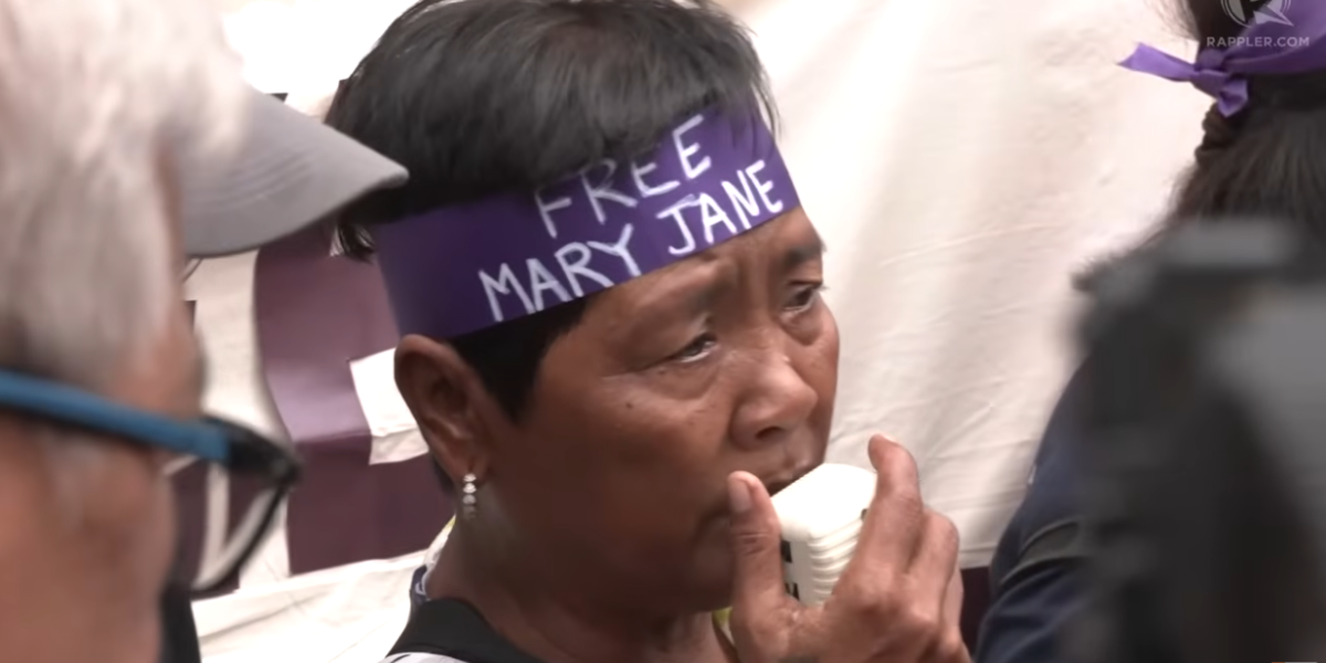 [Rappler] Supporters rally as Mary Jane Veloso set to testify vs recruiters