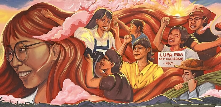 Tanaw | Who sits on the throne?