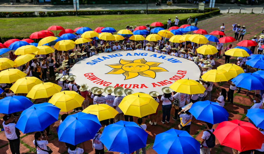 Solar electricity campaigners take fight to big power corporations