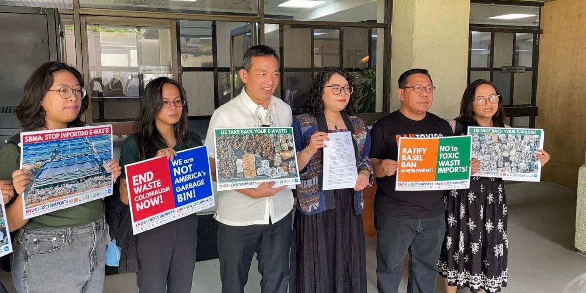 Pagtambak ng US ng basura sa Subic, pinapaimbestigahan