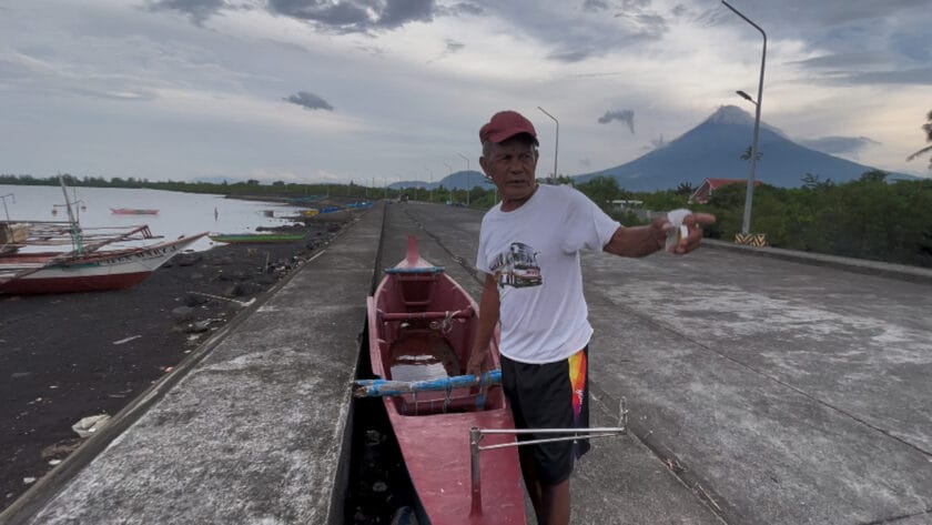 Tabaco fisherfolk decries toxic waste